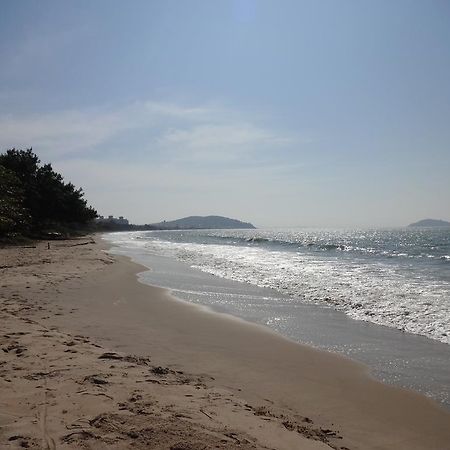 Apto E Suites Praia Do Itapocoroi Penha  Zewnętrze zdjęcie